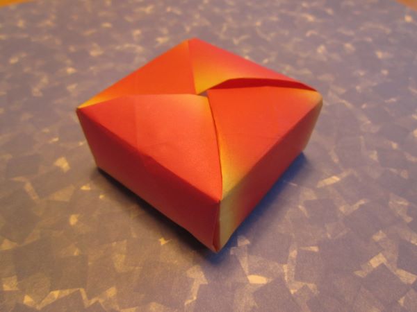closed square origami box