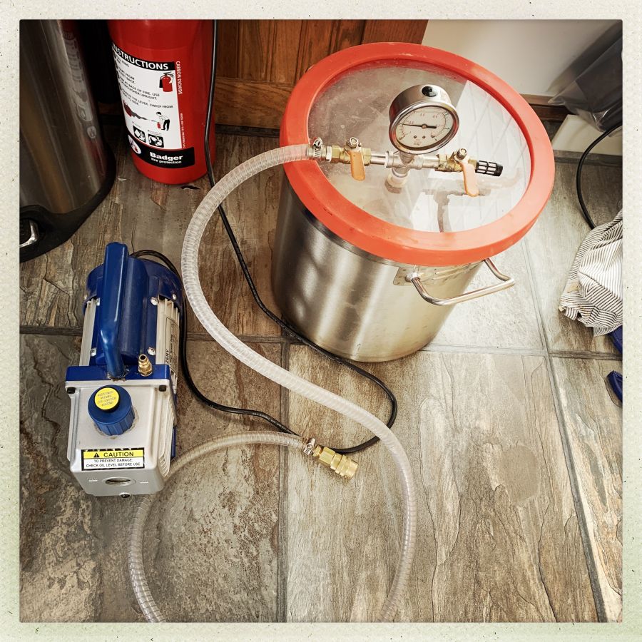 How to build a Vacuum Chamber / Vacuum Pump 